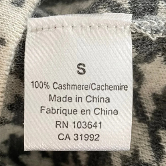 Kier+J Lg Slv Houndstooth Crew Nk Cashmere Knit Sweater Grey + White Sz S NWOT - Picture 8 of 9